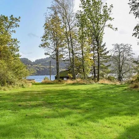Beautiful In With 5 Bedrooms And Wifi Feriehus Lyngdal