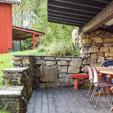 Beautiful In With 5 Bedrooms And Wifi Feriehus Lyngdal